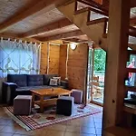 Vikendica Brvnara Pliva 20m jezero rostilj Relax in Nature Jajce