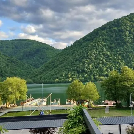 Prázdninový dům Brvnara Pliva 20M Jezero Rostilj Relax In Nature *